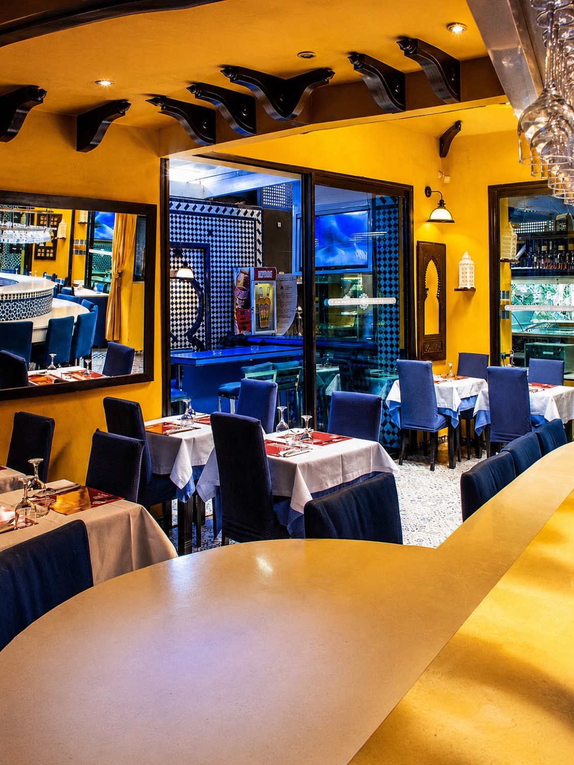 Salle à manger et bar des Deux Palais